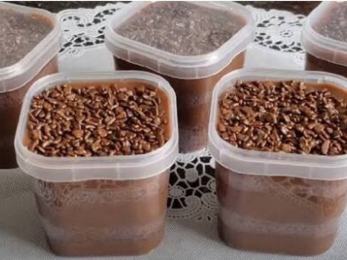 Bolo no pote de Brigadeiro